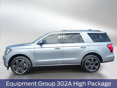 Used 2021 Ford Expedition Limited AWD/4WD image 3