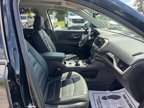 Used 2022 GMC Terrain Denali w/ Denali Premium Package AWD/4WD image 17