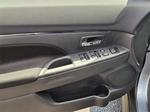 New 2025 Mitsubishi Outlander Sport SE image 14