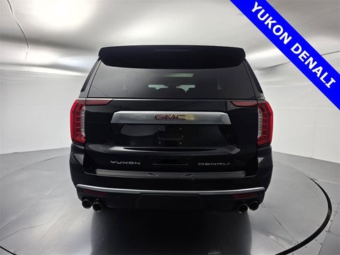 Used 2023 GMC Yukon Denali w/ Advanced Technology Package image 5