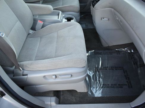 Used 2014 Honda Odyssey EX image 32