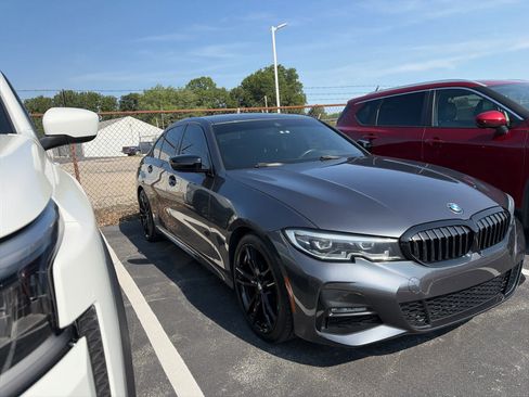 Used 2021 BMW 330i xDrive Sedan w/ M Sport Package AWD/4WD image 3