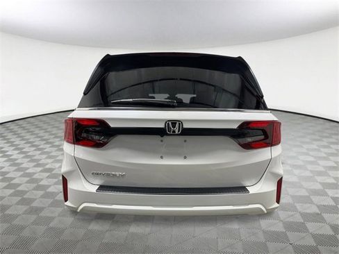 New 2026 Honda Odyssey EX-L image 5