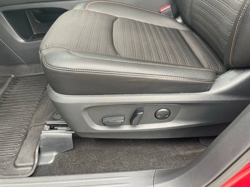 Used 2024 Nissan Pathfinder Rock Creek image 11