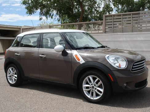 Used 2013 MINI Cooper Countryman FWD image 3