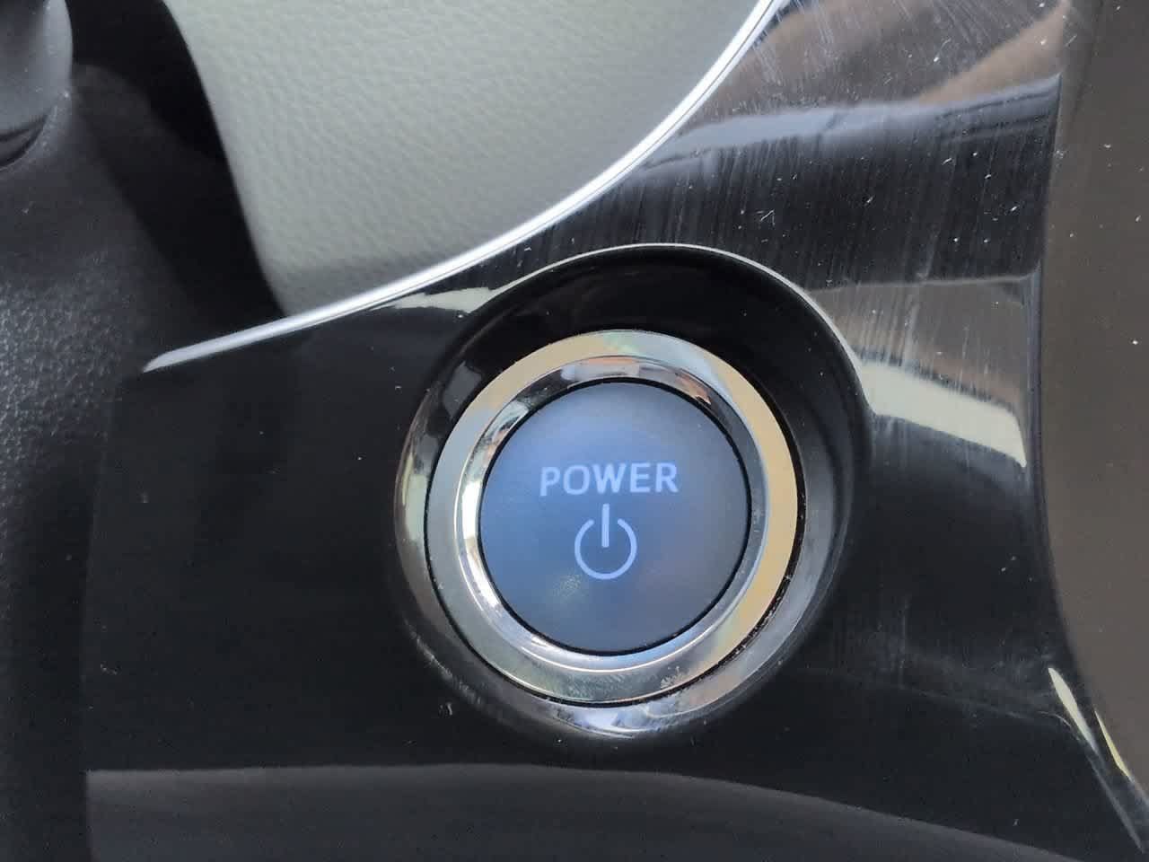 Certified 2021 Toyota Prius XLE FWD image 26