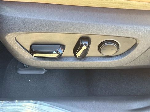 New 2026 Lexus NX 350 AWD image 18