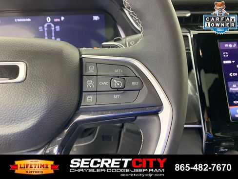 Used 2023 Jeep Grand Cherokee L Laredo AWD/4WD image 15