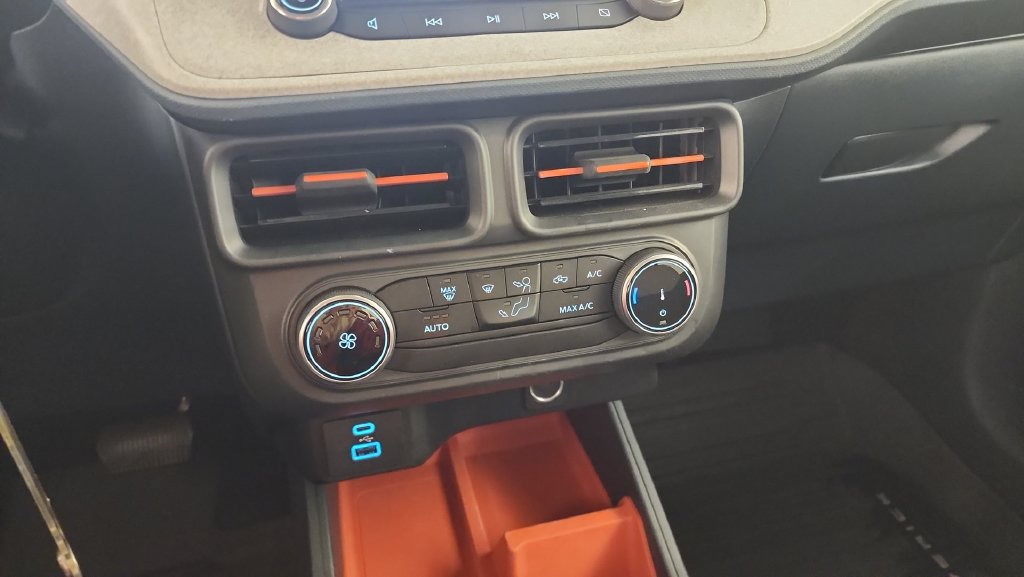 Used 2024 Ford Maverick XLT w/ Equipment Group 300A Standard AWD/4WD image 16