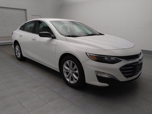 Used 2021 Chevrolet Malibu LT image 13