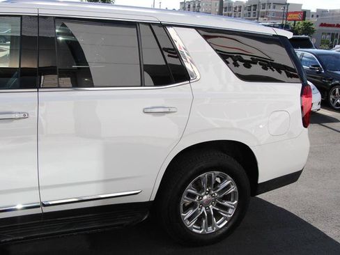 Used 2021 GMC Yukon SLT w/ SLT Luxury Plus Package AWD/4WD image 5