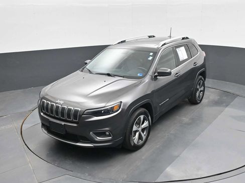 Used 2019 Jeep Cherokee Limited AWD/4WD image 23