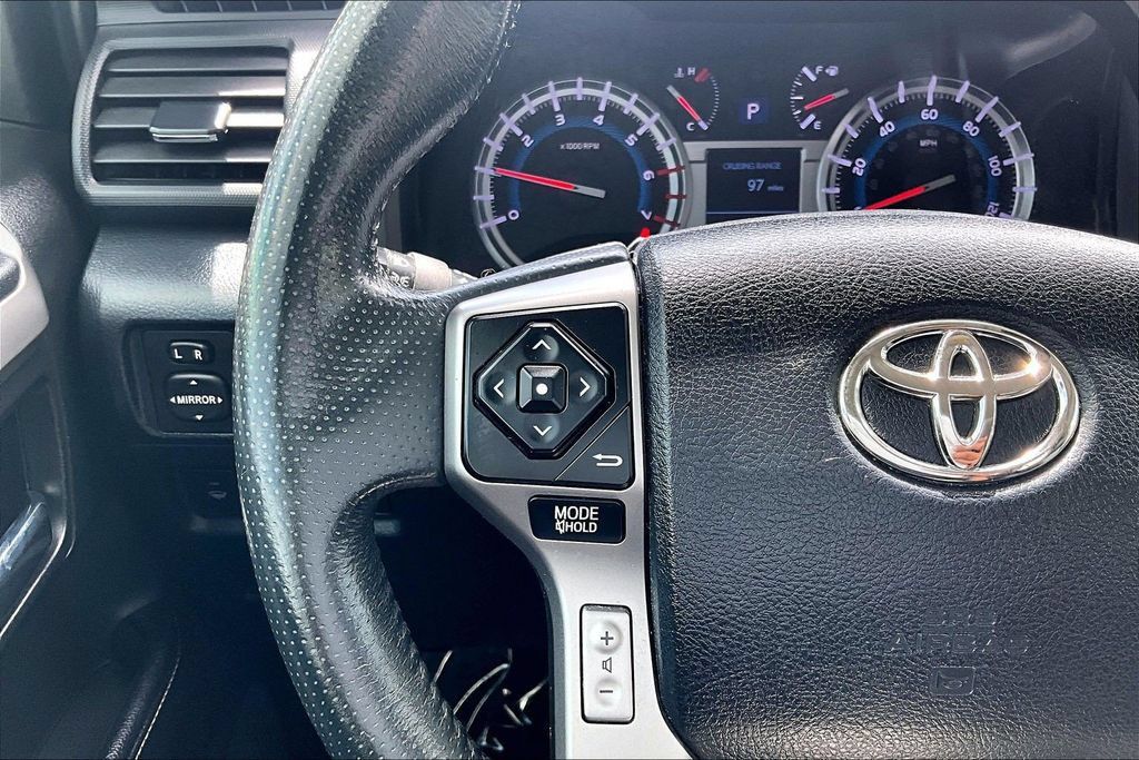 Used 2018 Toyota 4Runner SR5 Premium AWD/4WD image 10