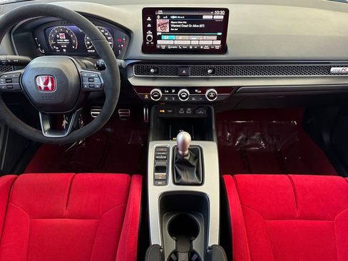 Certified 2025 Honda Civic Type R image 4