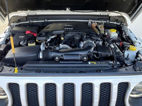 Used 2018 Jeep Wrangler Unlimited Rubicon w/ Dual Top Group AWD/4WD image 29