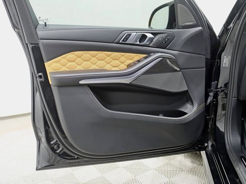 Used 2022 BMW X5 M w/ Competition Package image 38