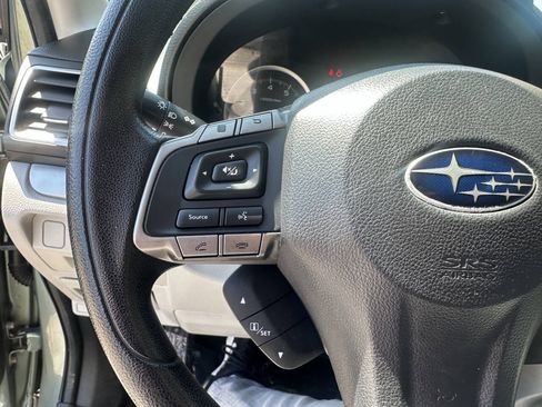 Used 2016 Subaru Forester 2.5i Premium w/ Popular Package #2 AWD/4WD image 16
