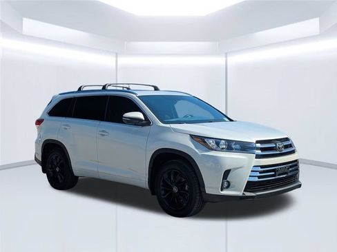 Used 2019 Toyota Highlander Limited AWD/4WD image 8