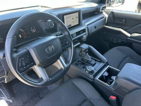 Certified 2026 Toyota 4Runner SR5 AWD/4WD image 28