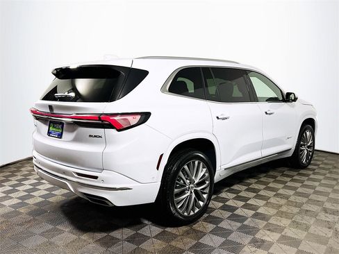 New 2026 Buick Enclave Avenir w/ Super Cruise Package image 8