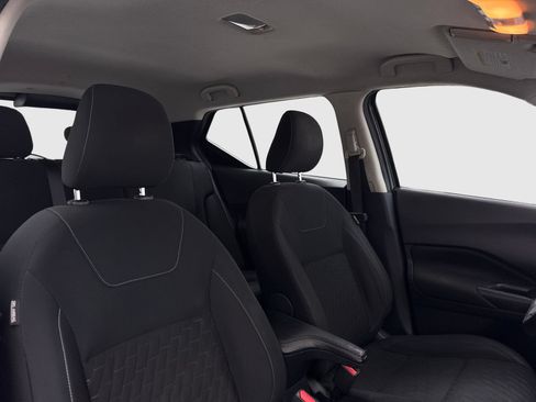 Used 2022 Nissan Kicks S FWD image 39