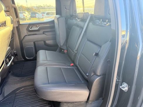 Used 2025 GMC Sierra 1500 SLT w/ SLT Premium Plus Package image 18