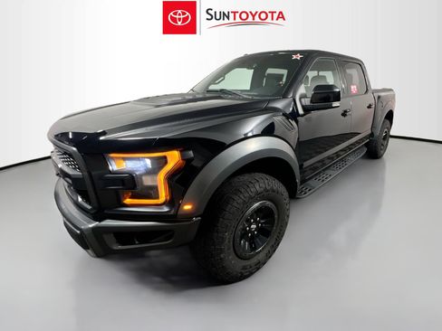 Used 2018 Ford F150 Raptor w/ Equipment Group 802A Luxury image 9