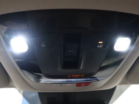 Used 2023 Kia Sorento SX Prestige AWD/4WD image 36