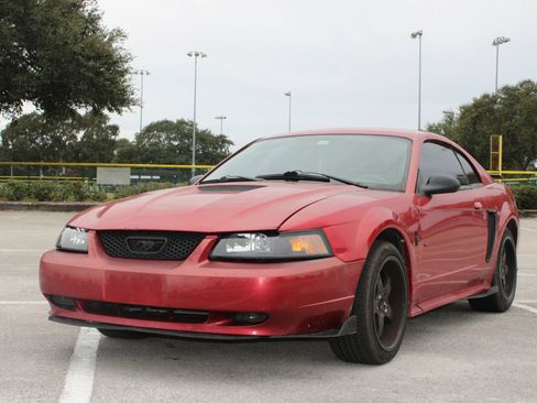 Used 2001 Ford Mustang Coupe image 3