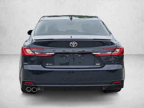 Used 2025 Toyota Camry SE w/ Convenience Package FWD image 7