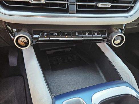 New 2024 Chevrolet Equinox EV LT w/ Active Safety Package 3 image 22