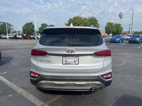 Used 2019 Hyundai Santa Fe Limited image 9