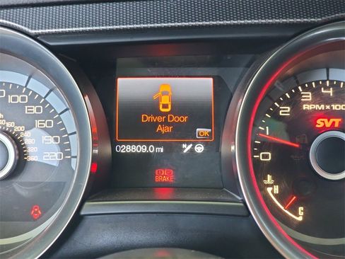 Used 2014 Ford Mustang Shelby GT500 w/ Equipment Group 821A image 29