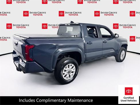 Certified 2025 Toyota Tacoma SR5 AWD/4WD image 5