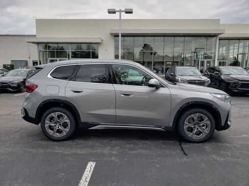 New 2025 BMW X1 xDrive28i w/ Premium Package image 3