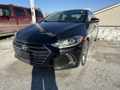 Used 2017 Hyundai Elantra Limited w/ Limited Tech Package 04 image 1