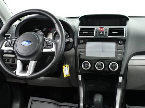 Used 2017 Subaru Forester 2.5i Premium w/ All-Weather Package AWD/4WD image 8