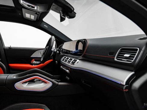 Used 2025 Mercedes-Benz GLE 53 AMG 4MATIC Coupe image 50