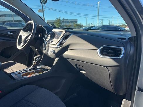 Used 2023 Chevrolet Equinox LT image 62