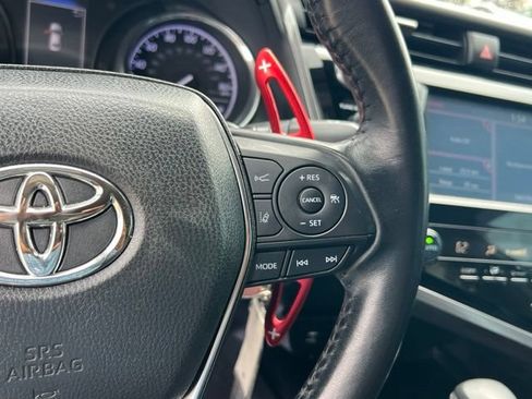 Used 2019 Toyota Camry SE FWD image 20
