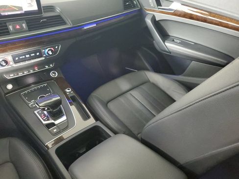 Used 2020 Audi Q5 Prestige w/ Prestige Package AWD/4WD image 17