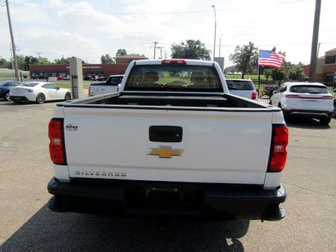Used 2018 Chevrolet Silverado 1500 W/T w/ Trailering Package AWD/4WD image 6