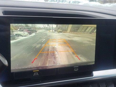 Used 2022 Chevrolet Silverado 1500 LT w/ Z71 Off-Road Package image 27