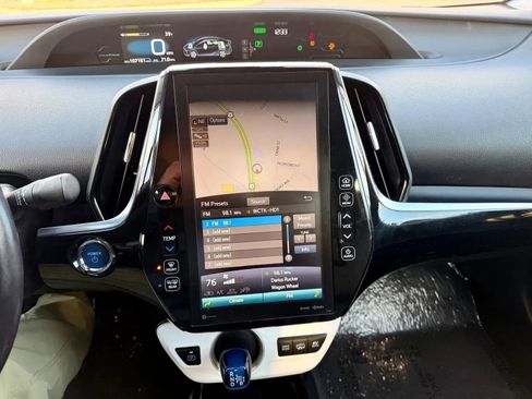 Used 2019 Toyota Prius Prime Plus image 14