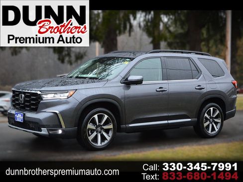 Used 2025 Honda Pilot Elite image 1