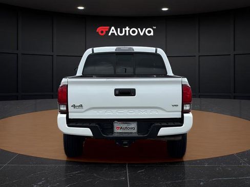 Used 2019 Toyota Tacoma SR w/ SR Convenience Package AWD/4WD image 4