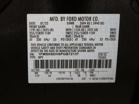 Used 2023 Ford Explorer XLT w/ Equipment Group 202A AWD/4WD image 32