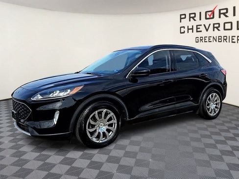 Used 2022 Ford Escape SEL w/ Technology Package FWD image 4