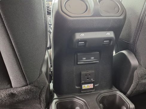 Used 2023 Jeep Gladiator Sport image 26