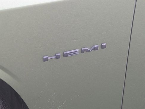 Used 2022 Dodge Challenger R/T w/ Driver Convenience Group image 10